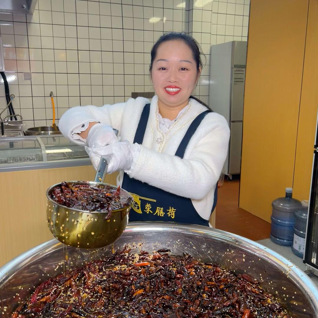 荣膳荷羊肉粉（贞丰高灯杆店）