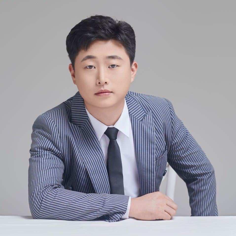 儒亭书法何老师