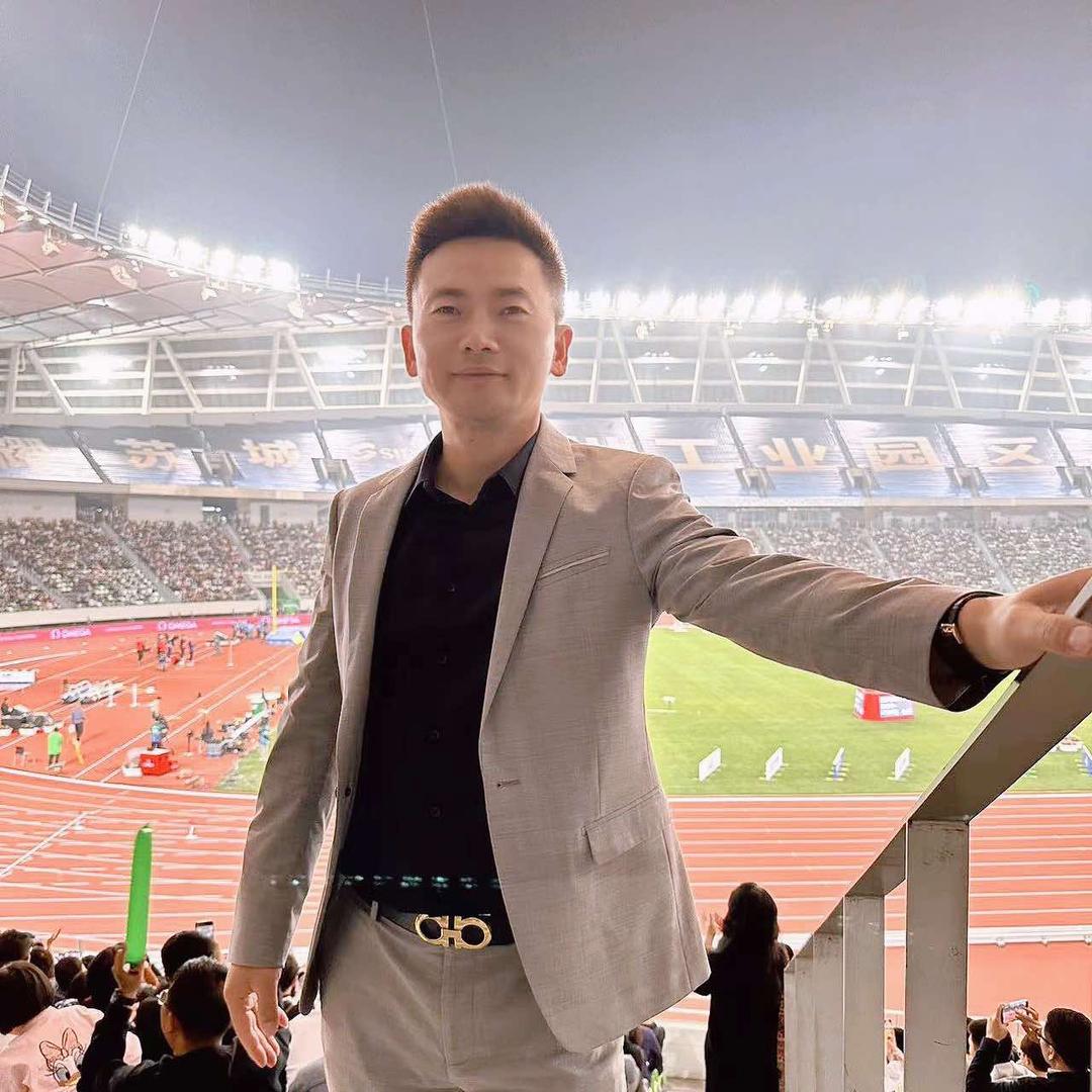 天奥篮球培训彭校长