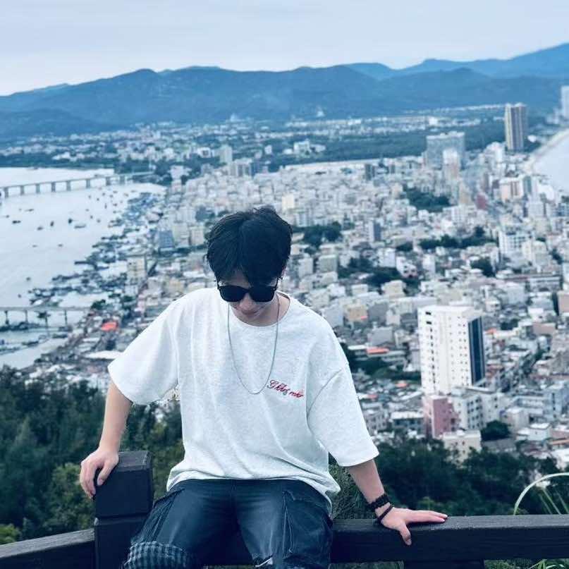 赤秀salon烫染接发官方号