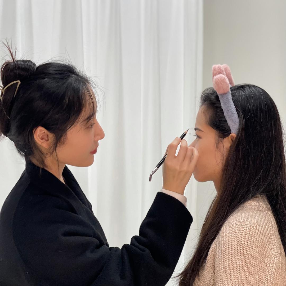 伴言·里舍纹绣