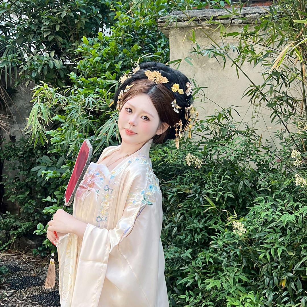 小欢喜妆造摄影馆（苏州店）