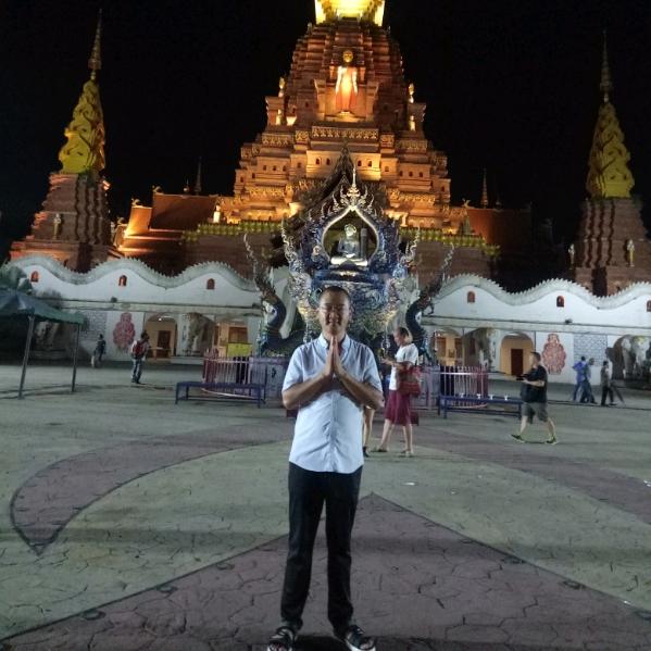 强人鞋业(滑县老店镇店)