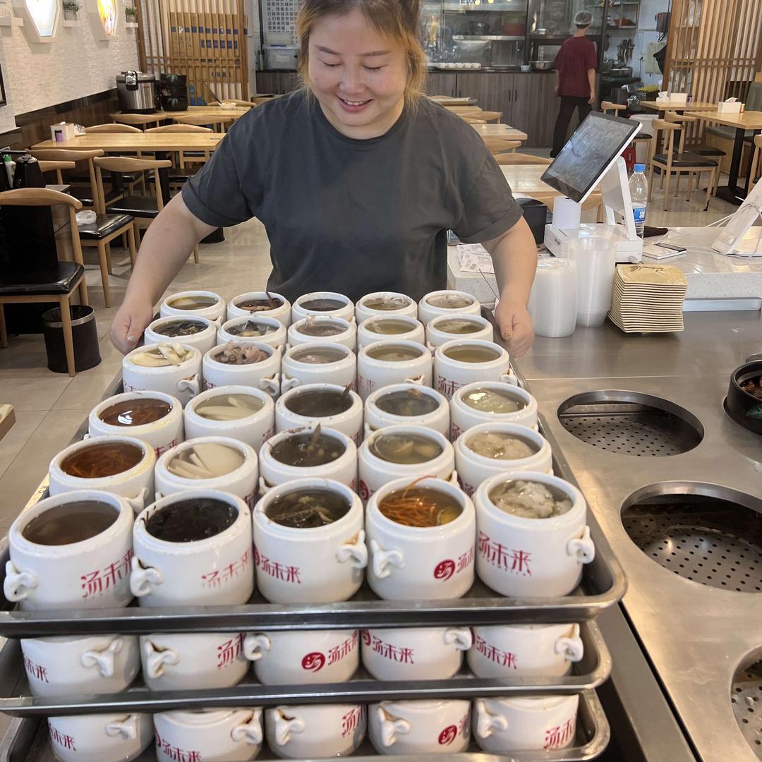 汤未来炖罐老板娘（品牌升级中…）