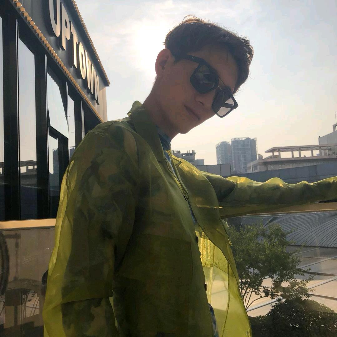 小桑树🌲形象设计宇峰