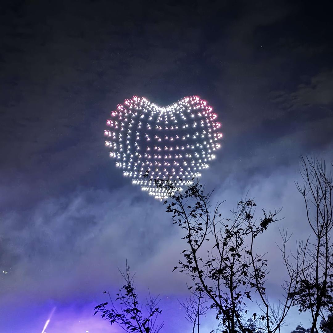 花宝鸡石锅鸡公煲官方号