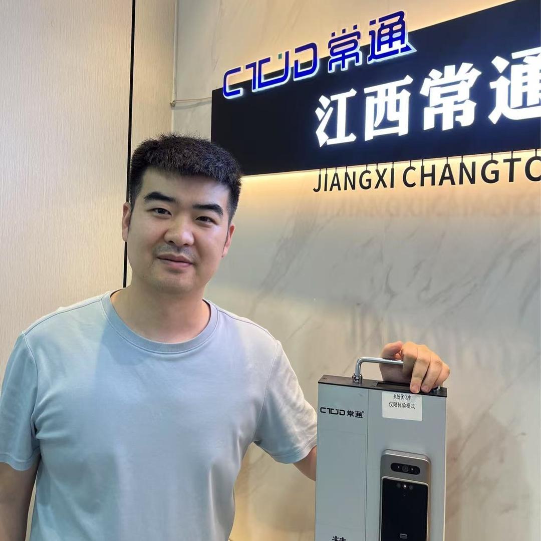 常通智能锁源头工厂吕鸿冰