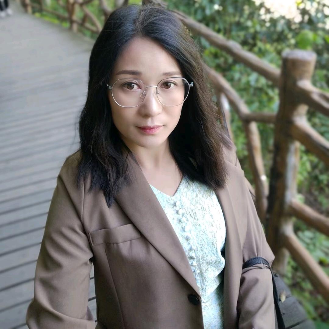 西阳 明辉干扣面 地锅鸡
