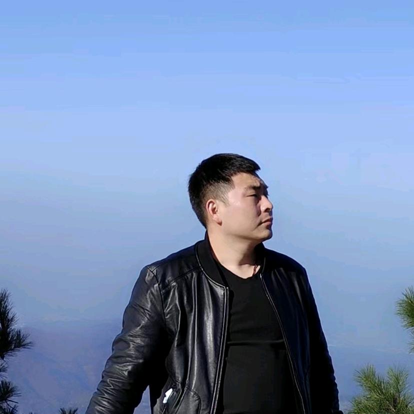 变色龙家居六里坪店易秋哥