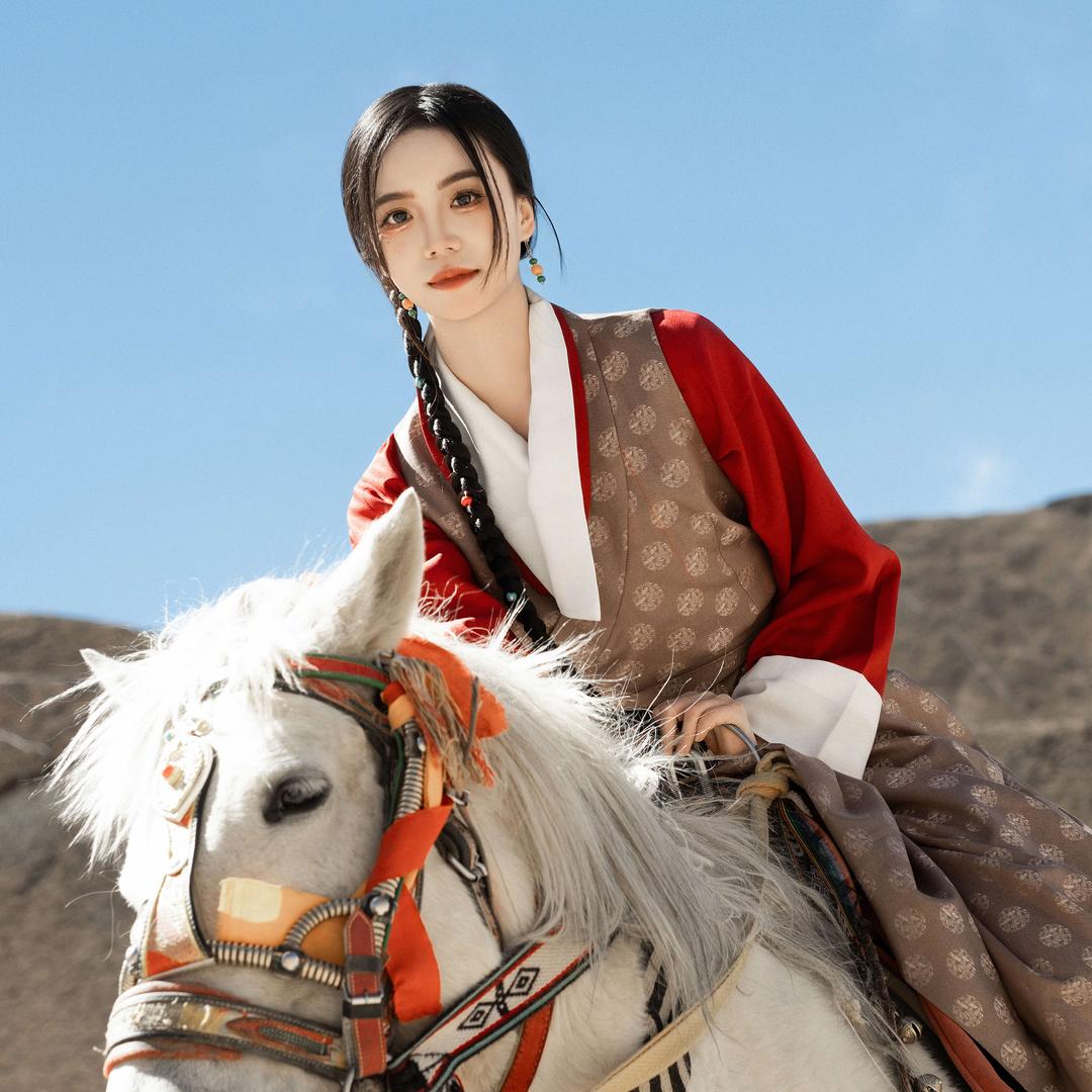 德吉兰卡藏服写真