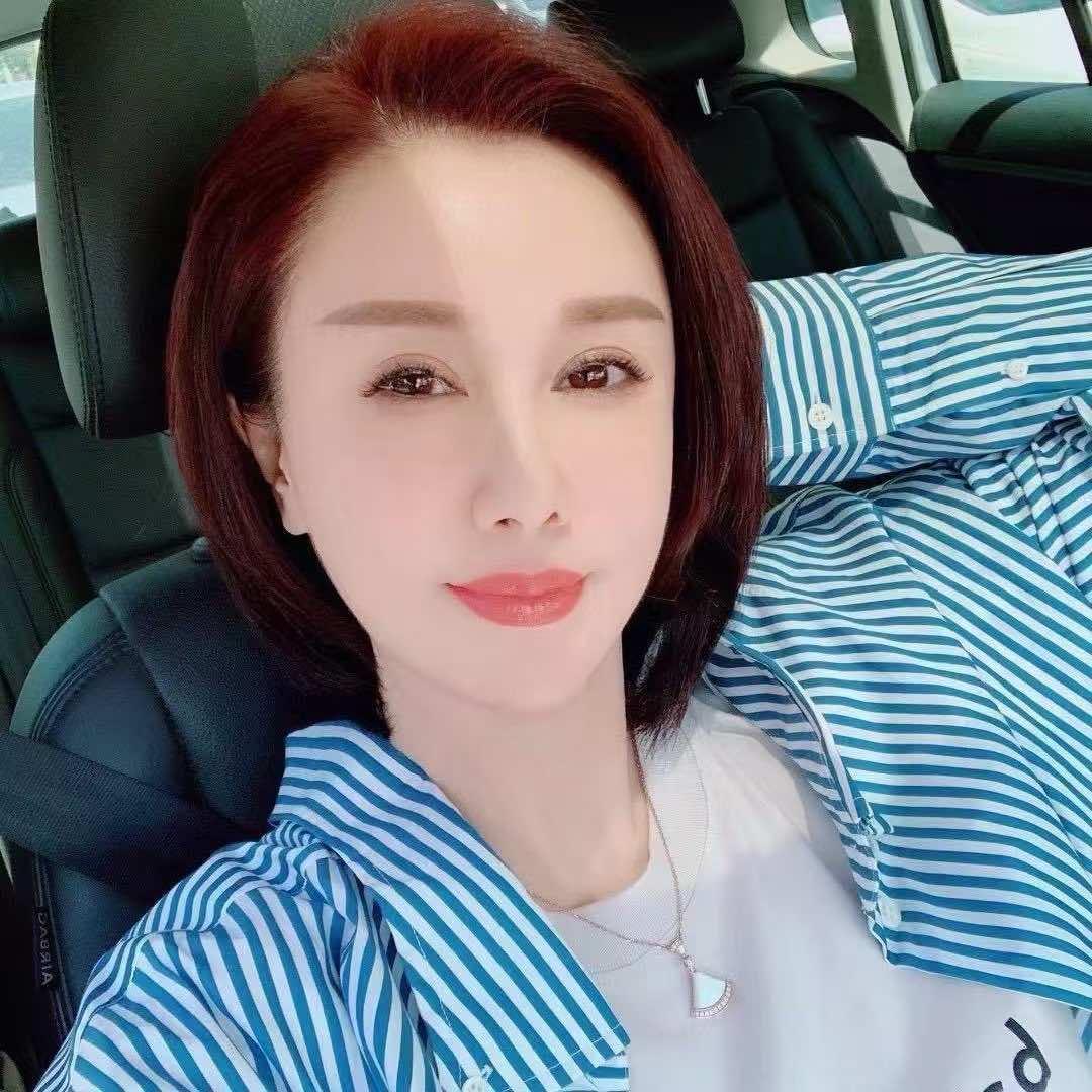 在天津做美蛙肥肠鱼的艳姐