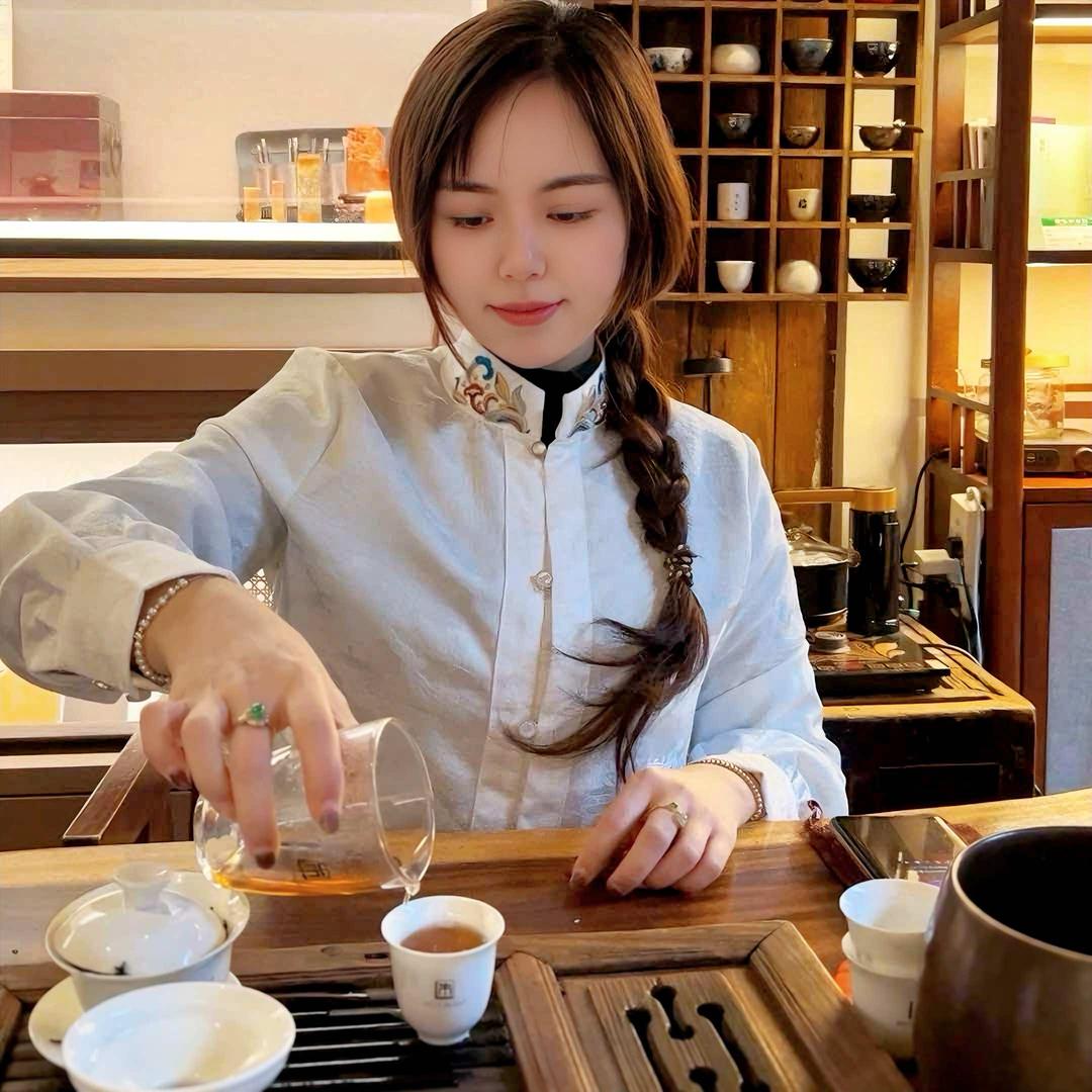 阿林焖锅鸡  揭阳