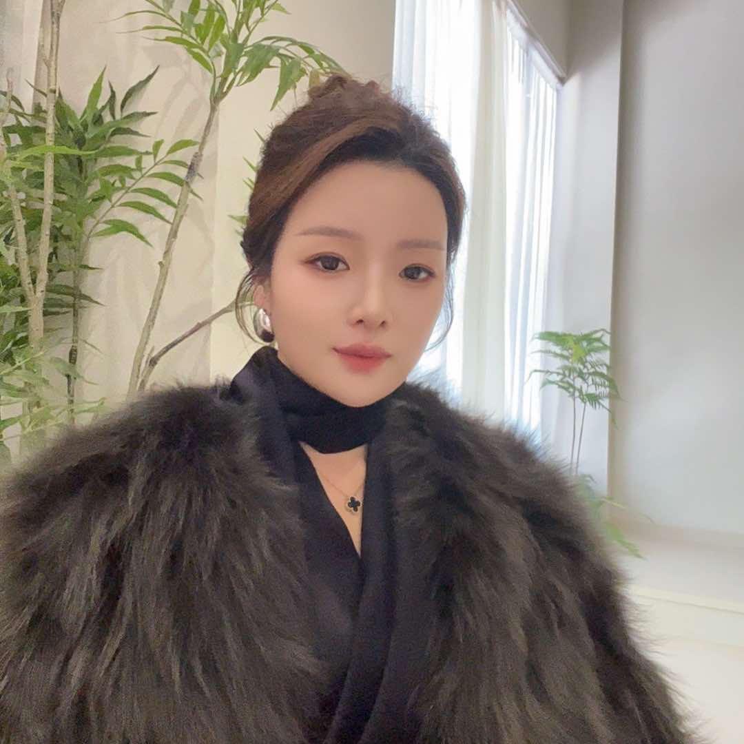 伊丽雅美肤主理人