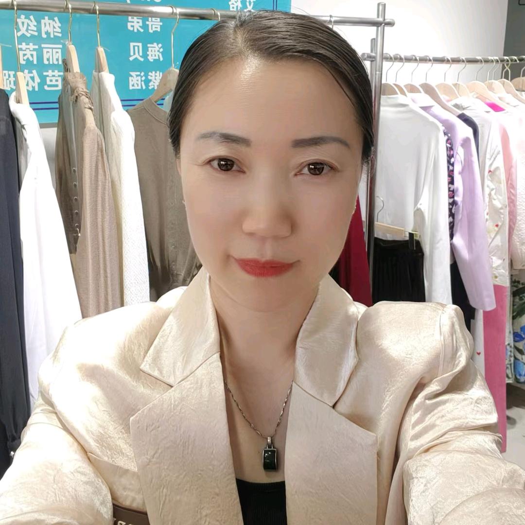 轩瑾服装官方号