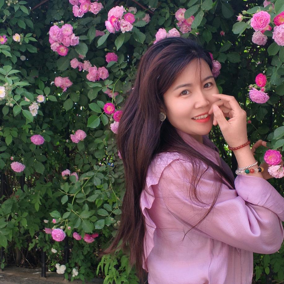 热爱旅游的小姐姐😎