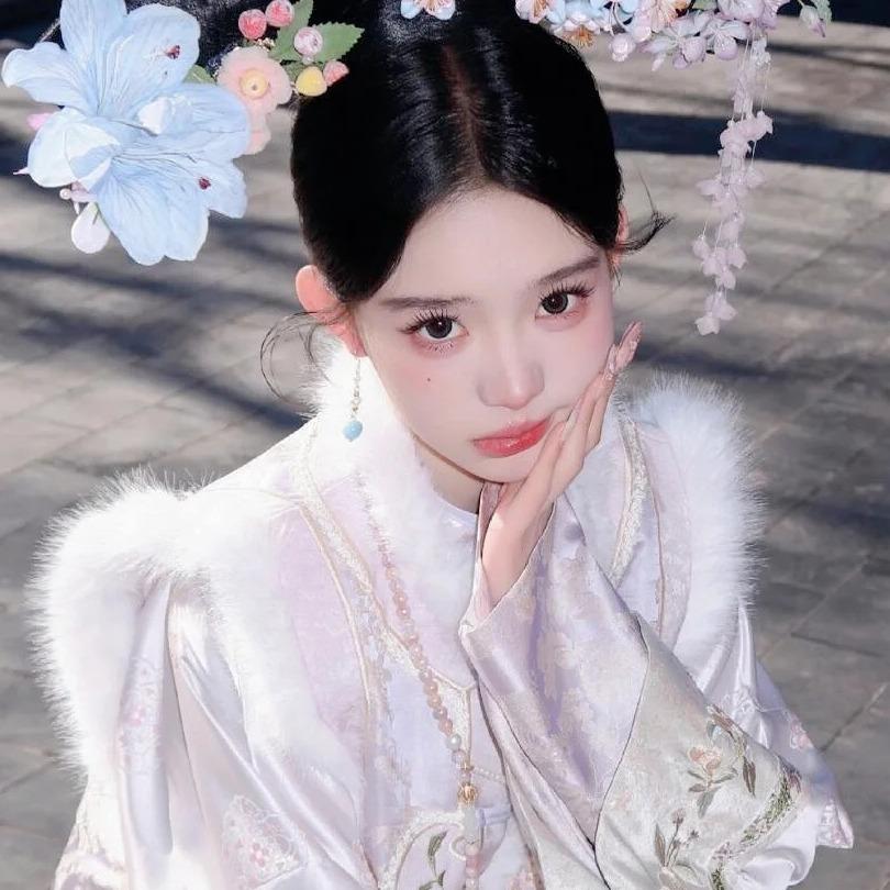 碎玉轩妆造摄影馆