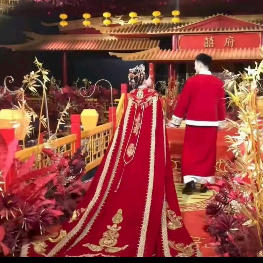 小助理丽丽 霍亮家庭