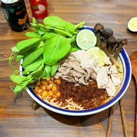 傣小鲜米线店…惜福镇