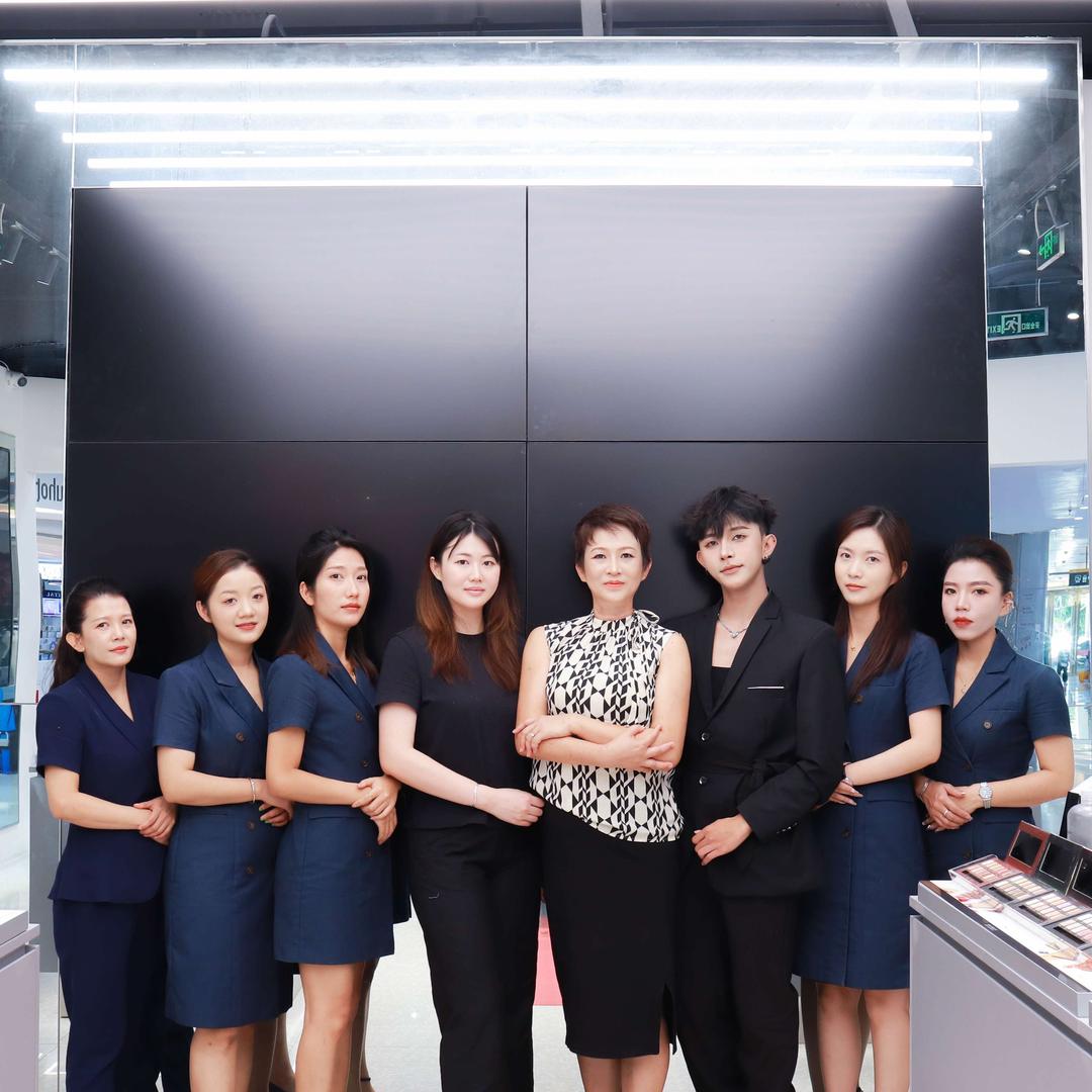 莉莉家的Team