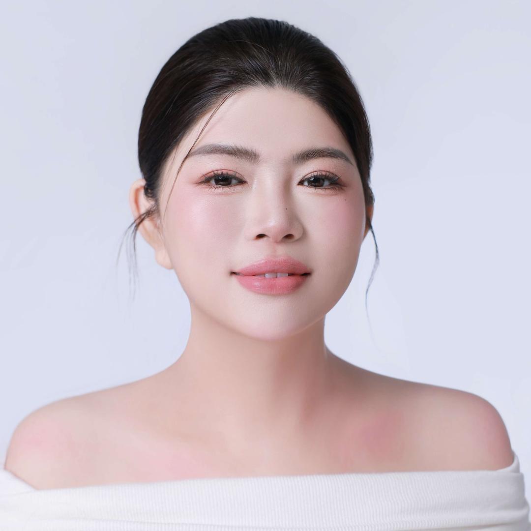 薛姐/册美美妆老板娘