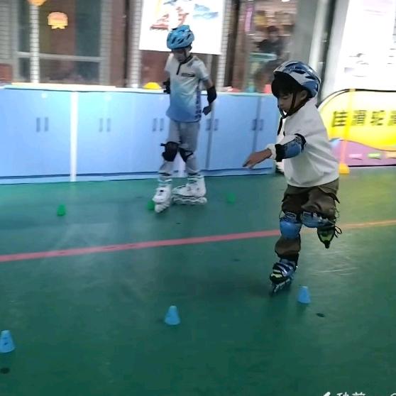 沛县佳滑轮滑邓教练