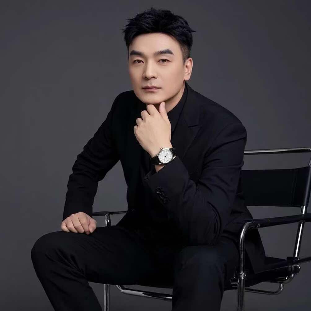 吉木萨尔县城镇皇剪造型