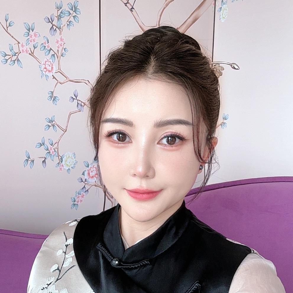 老灶台老板娘芷灵姐