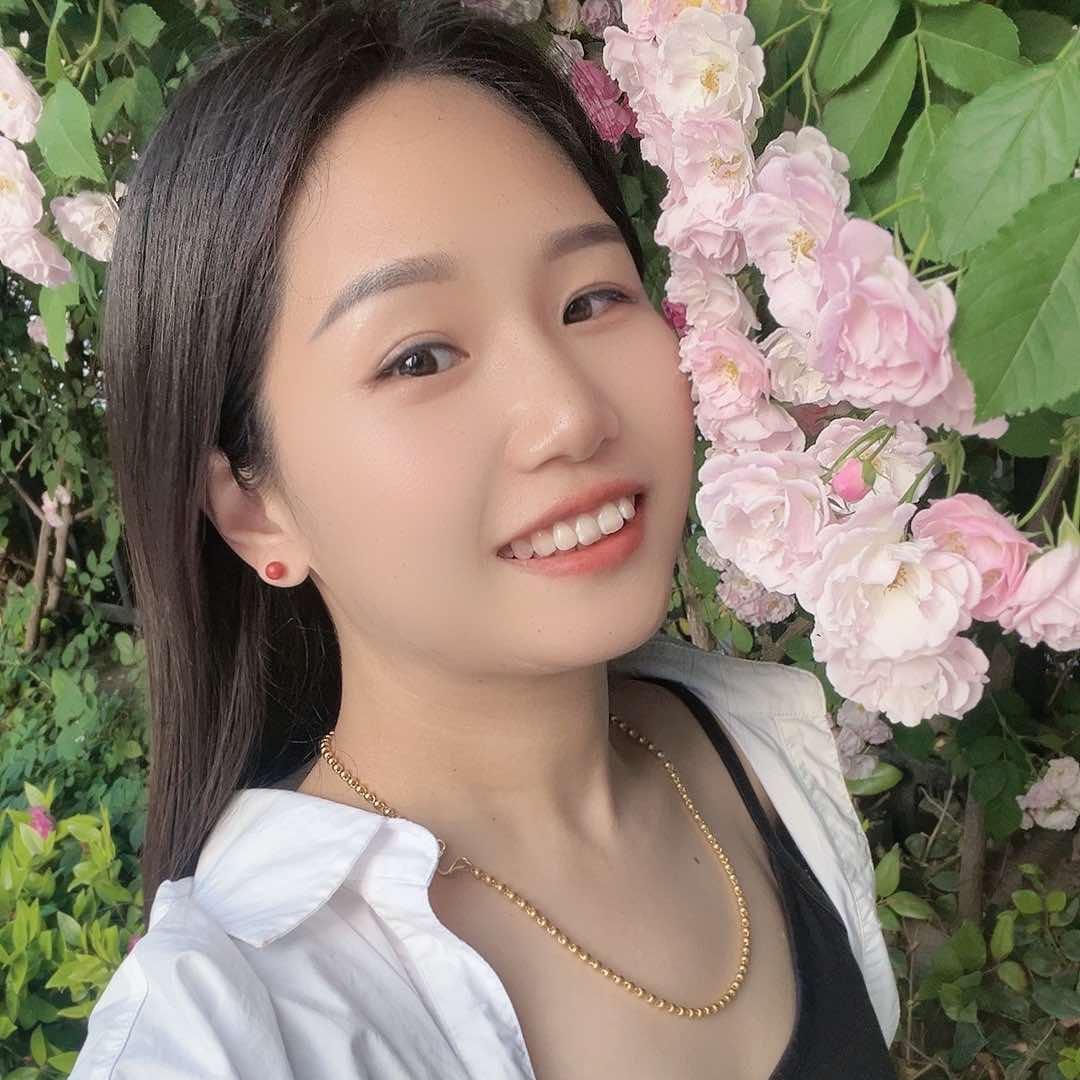 欧莱凝枚枚