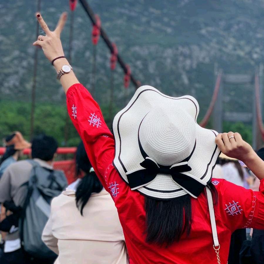 北坡日日鲜店莹莹