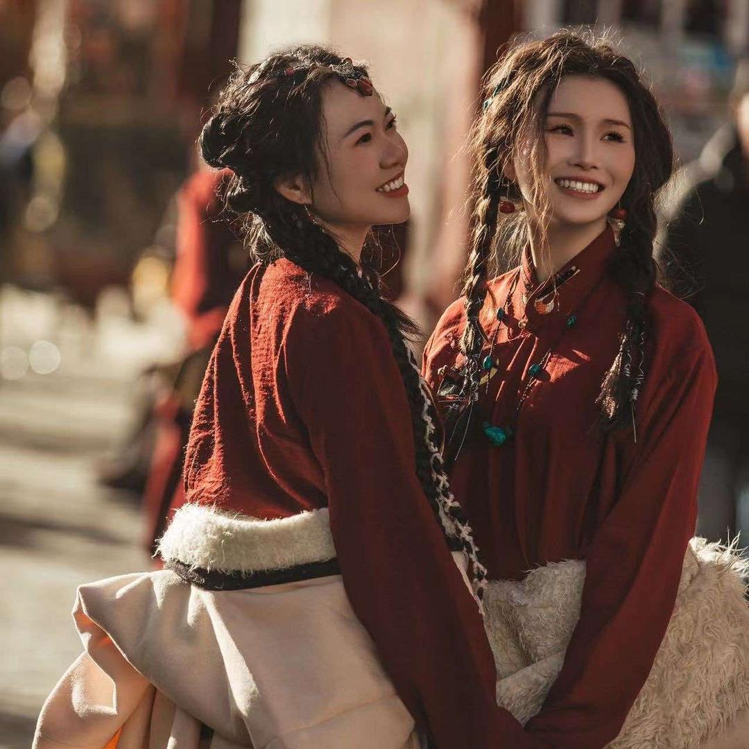 栀子花全球旅拍官方号
