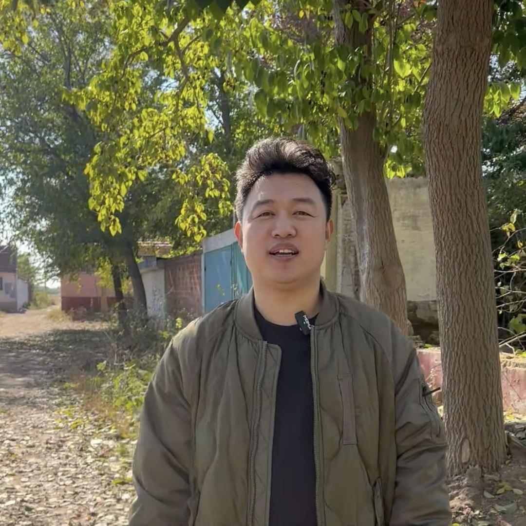 平度厨卫折扣仓（888建材）-李龙