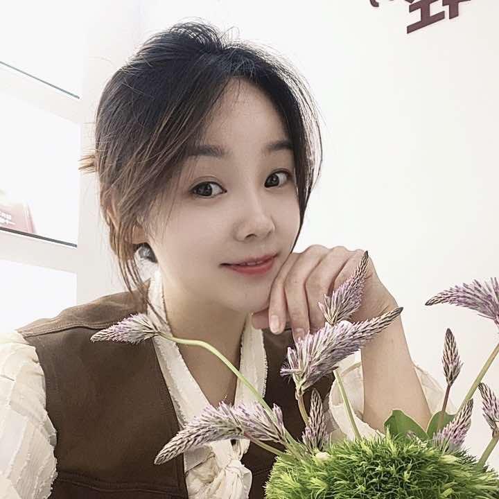 尚菡轻奢美学（Lc零晨）