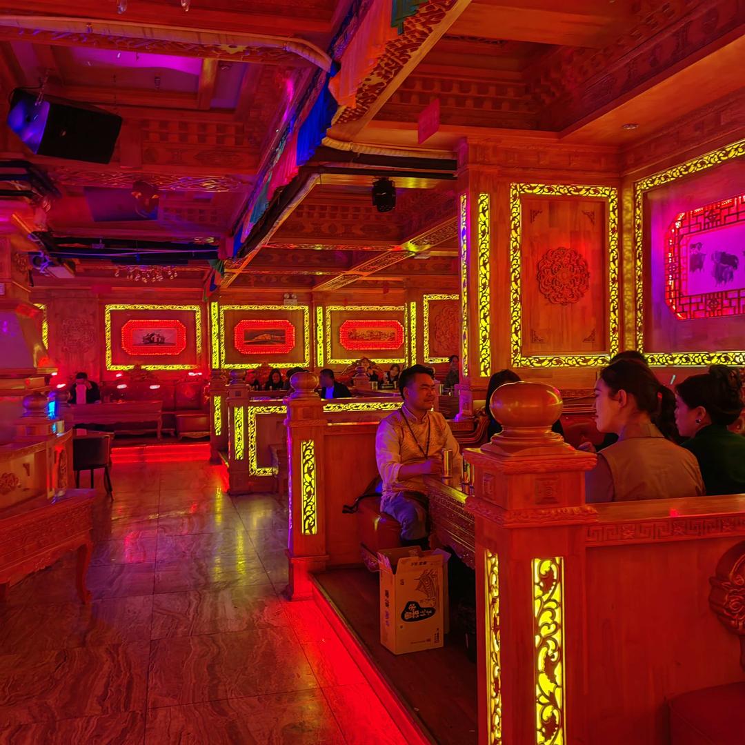 城关区庆阳路藏地圣歌演艺中心（南关店）