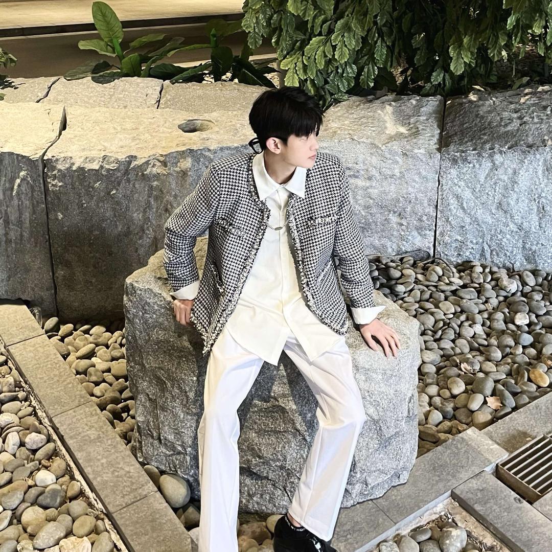 皓白北仑发型设计