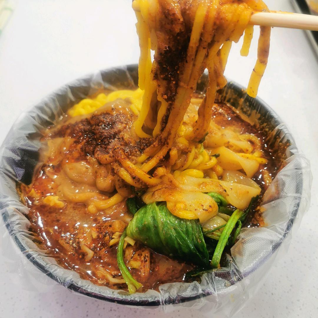 驻马店爱克刘文祥麻辣烫