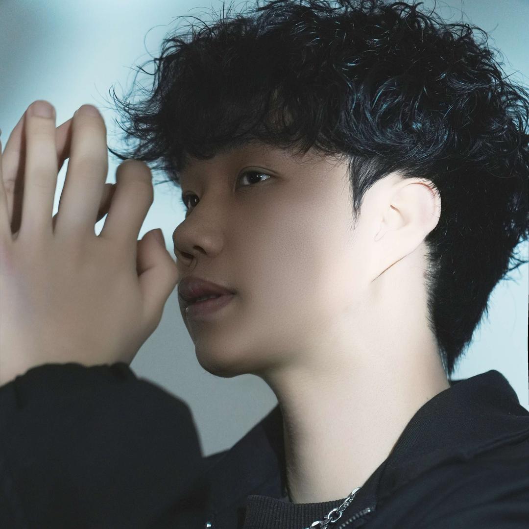 文.山一然美发工作室