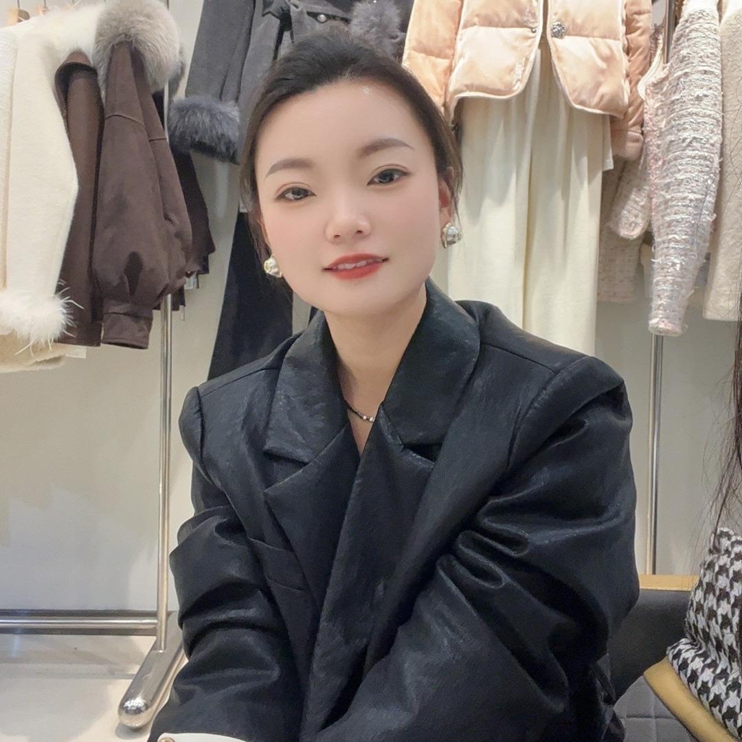 嘉定半素女装（赵大颖）