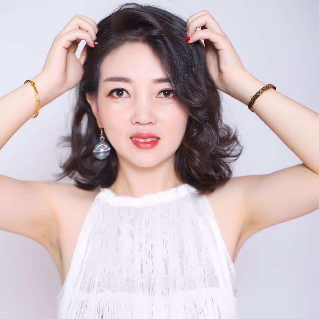 艾薇纹绣美甲美睫