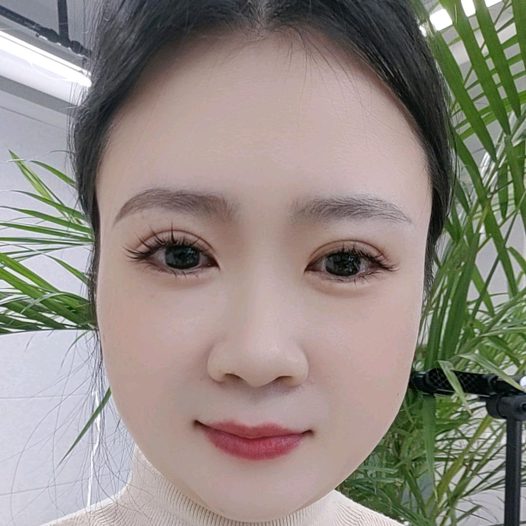 泗阳法澜娇人—专业美睫翠翠