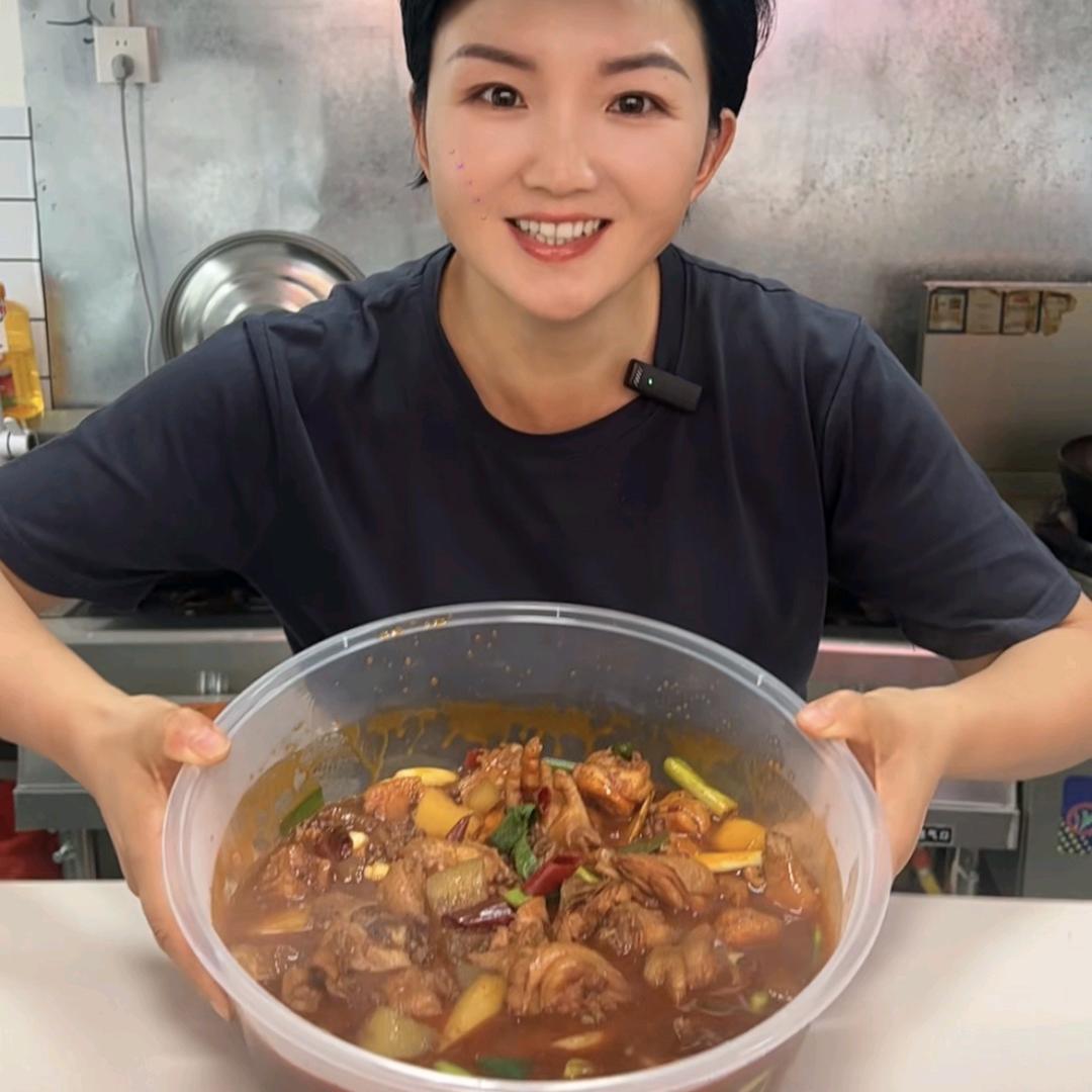 曹亚南的大牌炒鸡店