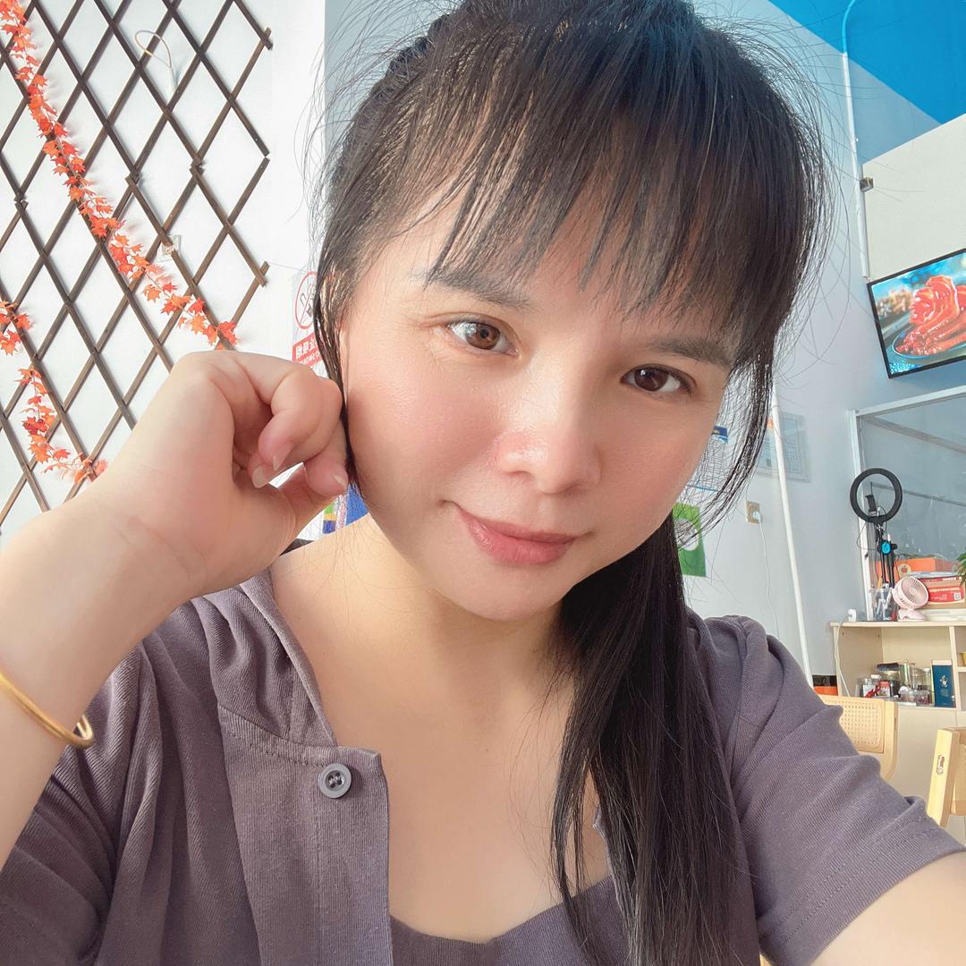 信宜·七彩酸奶(窦州里店)芹姐