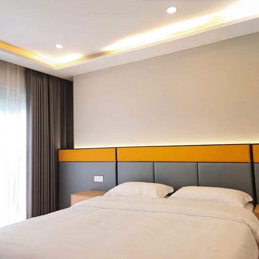 兰悦酒店(重庆鲤鱼池地铁站店)官方号