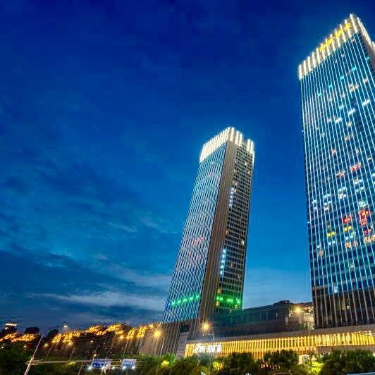 丽呈睿轩酒店(重庆龙头寺火车北站店)