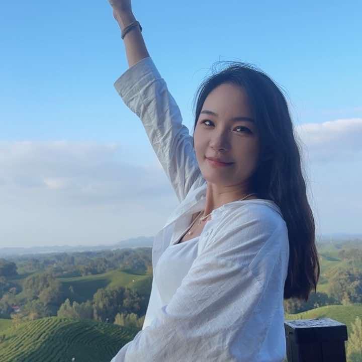 平舆童话笑童装
