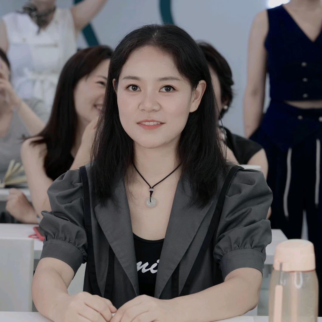 澧县沐诗颜美甲店