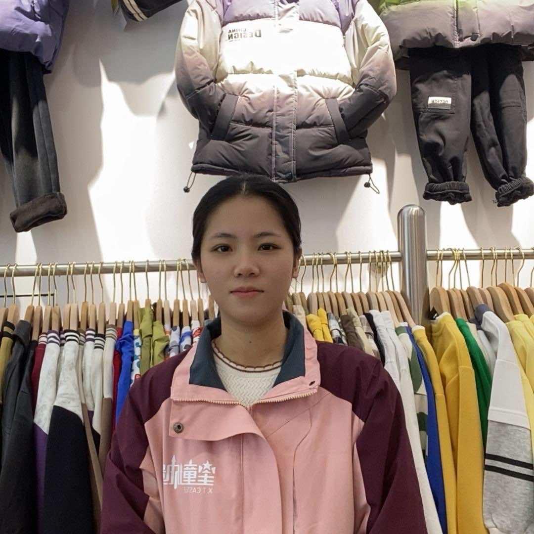 星童城堡童装(华府中心店)