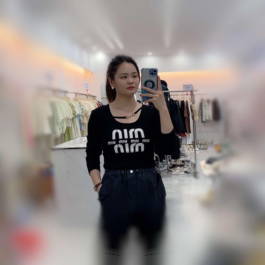 爱沐衣格女装程娇