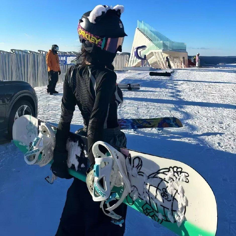 龙珠甜妹三直播号