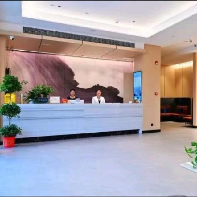 枫尚芸居酒店(沌口海天汽配城店)