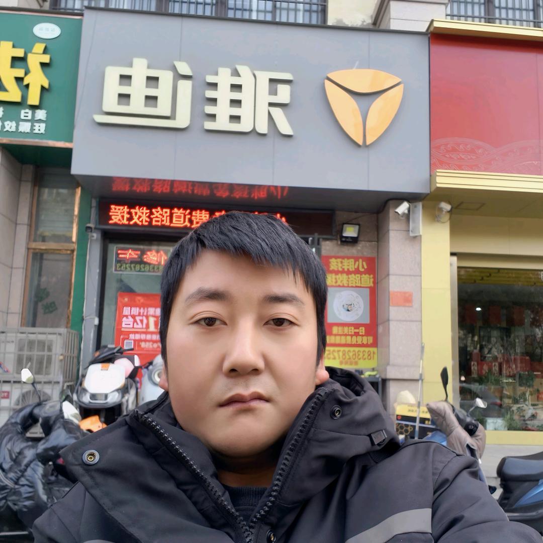 富地轩城雅迪小胖孩